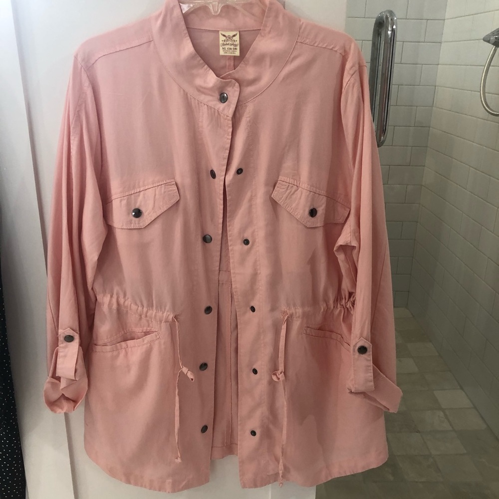 Cute, Stylish Spring/Summer Lightweight Jacket XL
